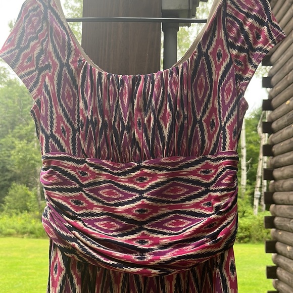 Van Heusen dress sz 6. Like new - Picture 2 of 6